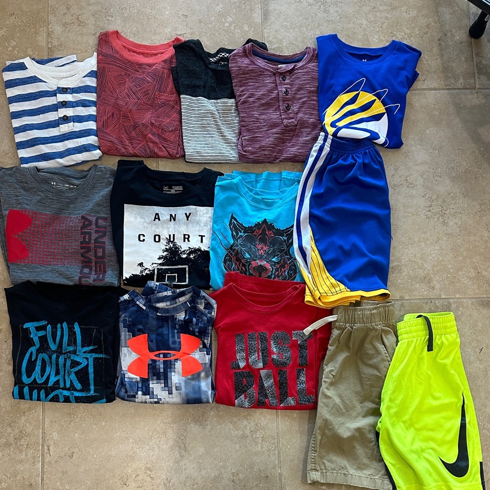 Boys mixed lot 14 items size medium